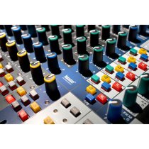 Signature Plus 12-Channel Mixer with Lexicon Effects