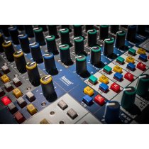 Signature Plus 12-Channel Mixer with Lexicon Effects